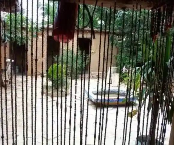 اقامتگاه بومگردی شاه رستم باغ صفا-1