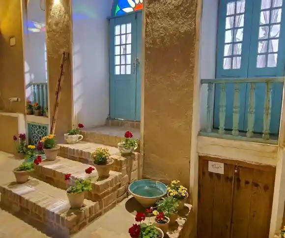 اقامتگاه بومگردی مهرکده اصفهان-1