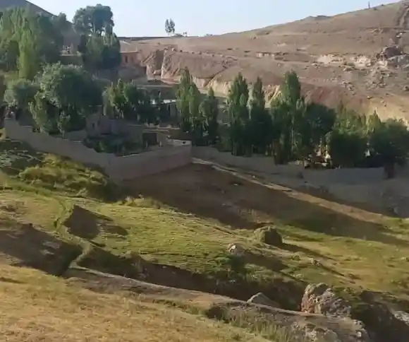 اقامتگاه بومگردی اسپرخون-1