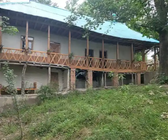 اقامتگاه بومگردی ایشکا-1