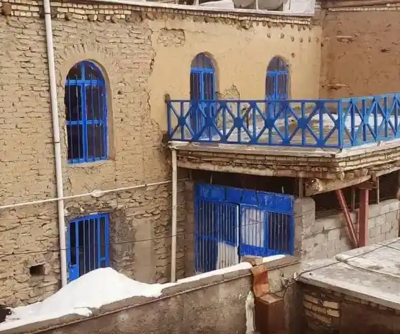 اقامتگاه بومگردی پای گلان-1