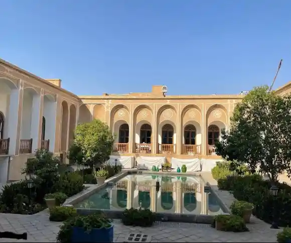 بوتیک هتل لاله-1