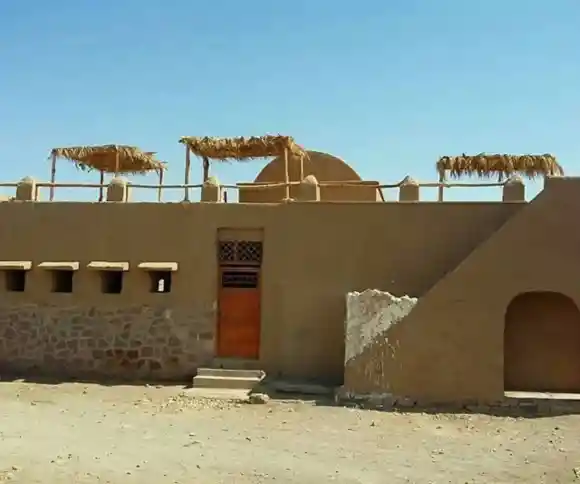 اقامتگاه بومگردی خانه نخل کویر-1