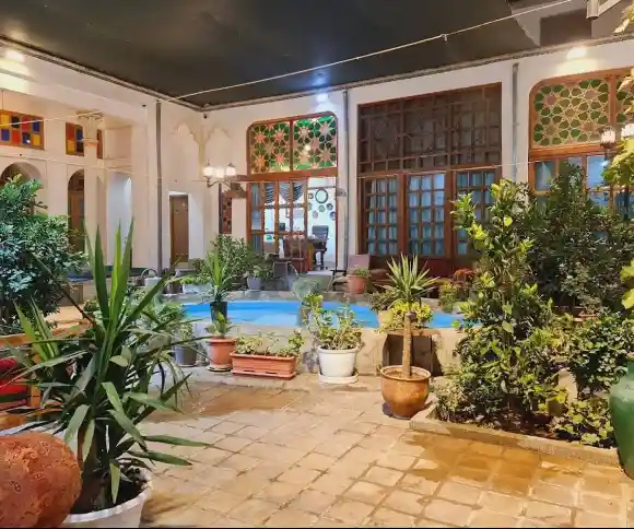 اقامتگاه سنتی خاننشین-1