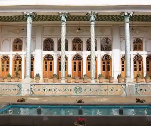 بوتیک هتل خانه کشیش-1