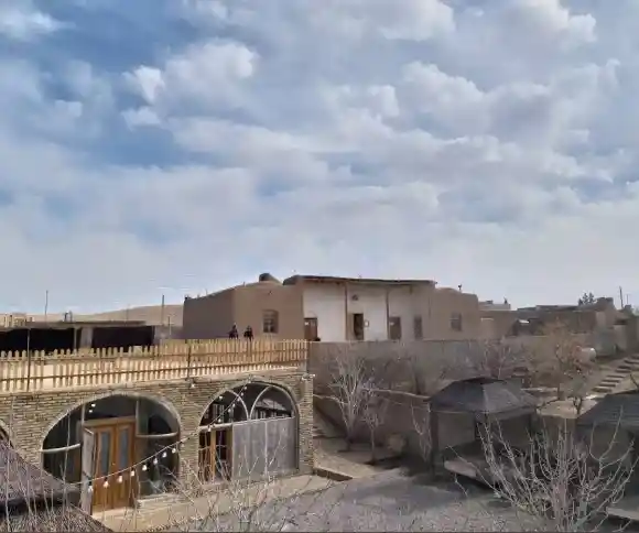 اقامتگاه بومگردی غیاثیه-1