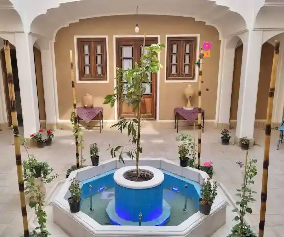 هاستل خاتون-1