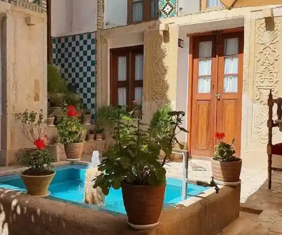 اقامتگاه سنتی خانه والاد-1