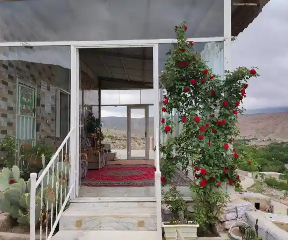 اقامتگاه بومگردی برج بهشت-1