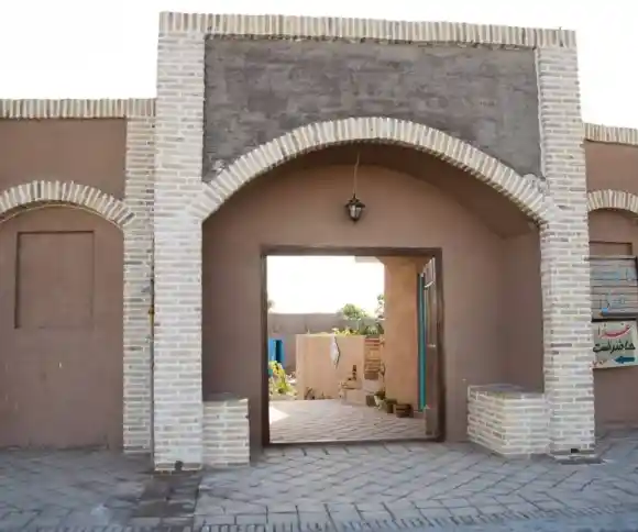 اقامتگاه بومگردی جوری-1