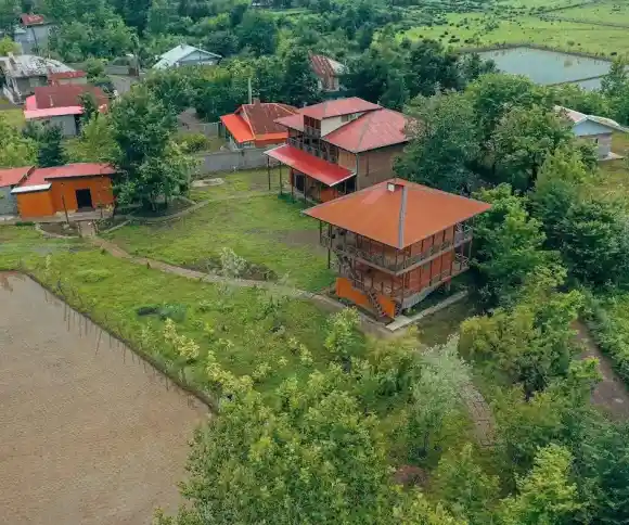 اقامتگاه بومگردی تیشین-1