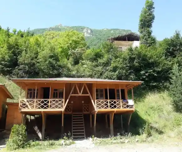 اقامتگاه بومگردی باباخان-1