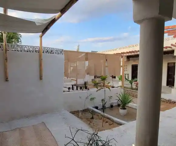 اقامتگاه بومگردی خانه مانگرو-1