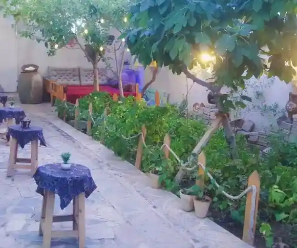 اقامتگاه بومگردی خاطره-1