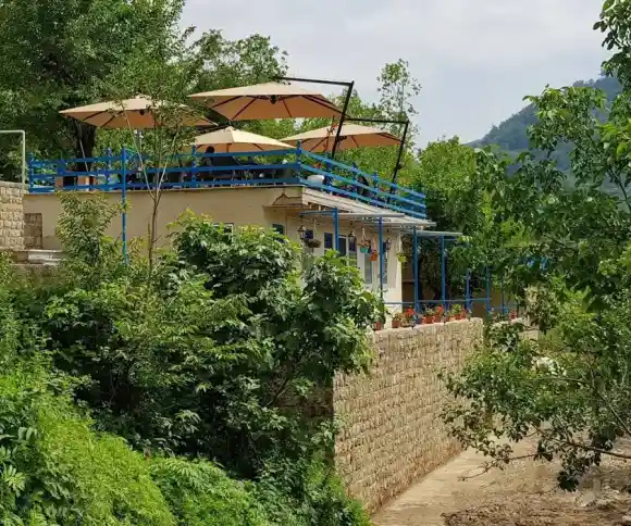 اقامتگاه بومگردی ساسنگ-1