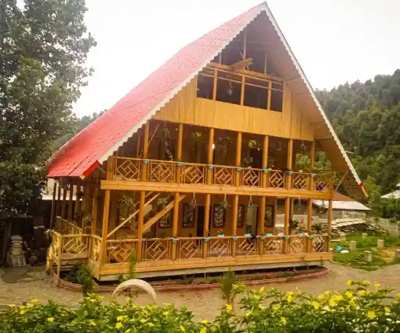 اقامتگاه بومگردی ماه بانو-1