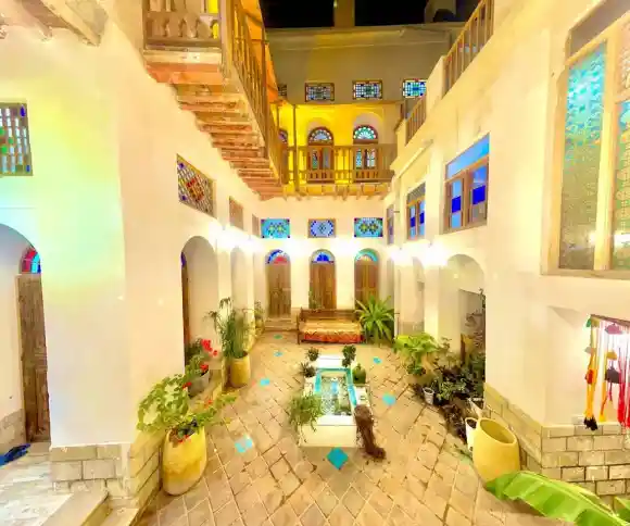 اقامتگاه سنتی عمارت هاجربانو-1