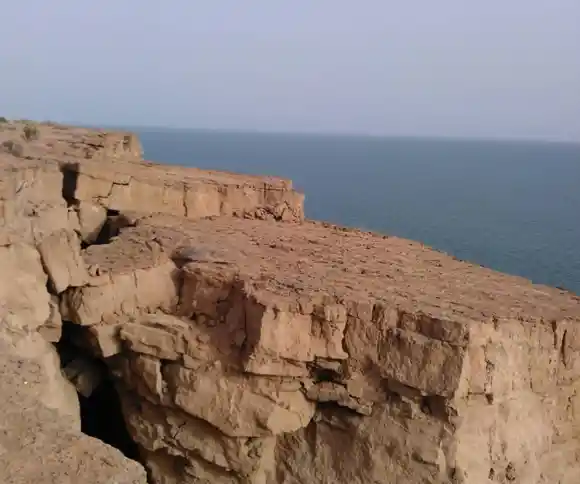 ساحل صخره ای گوردیم-1