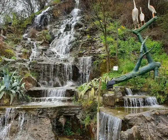 آبشار شیطان کوه-1