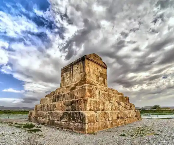 آرامگاه کوروش-1