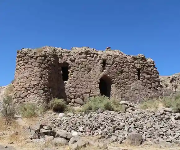 قلعه لمبسر-1