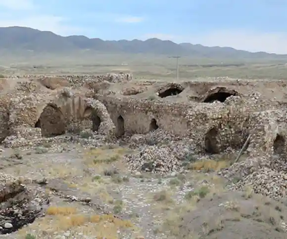 کاروانسرای انوشیروانی آهوان-1