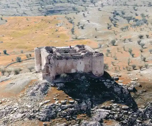 قلعه پوسکان-1