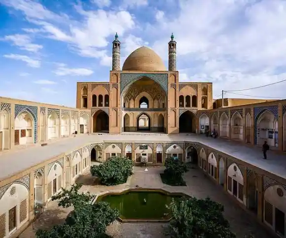 مسجد آقا بزرگ کاشان-1