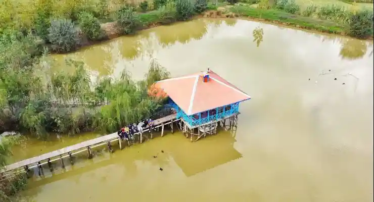 اقامتگاه بومگردی ویلای آب