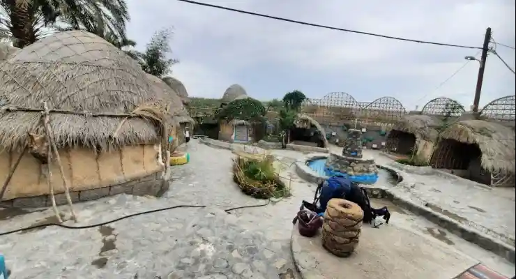 اقامتگاه بومگردی هانی منط