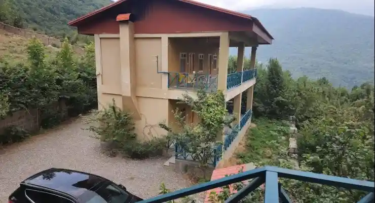 اقامتگاه بومگردی ریگ چشمه