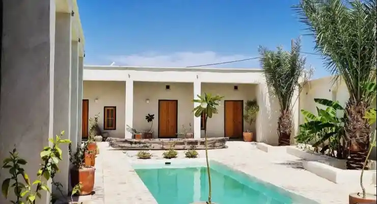 اقامتگاه بومگردی حیات