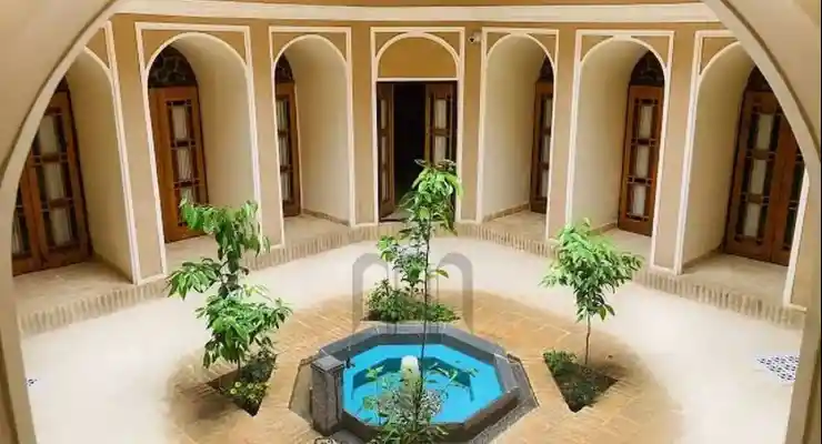 هتل خانه بلند