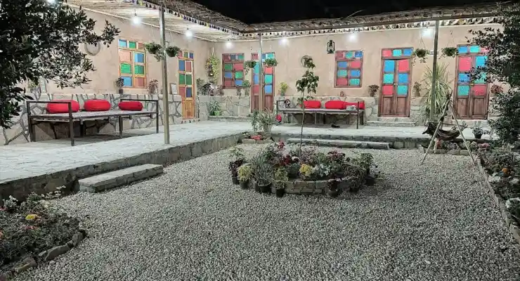 اقامتگاه بومگردی سول