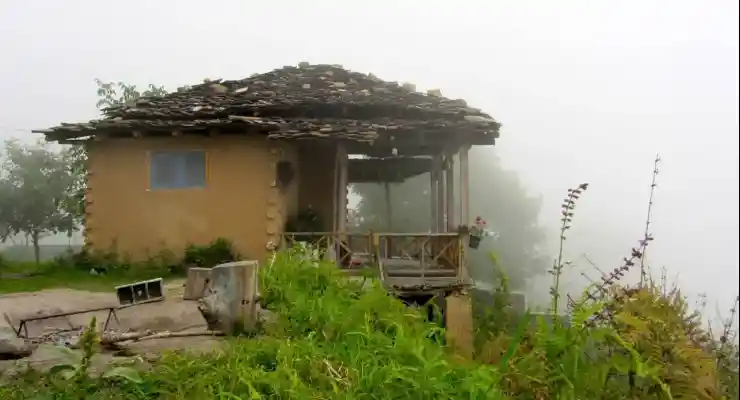 اقامتگاه بومگردی لوتک