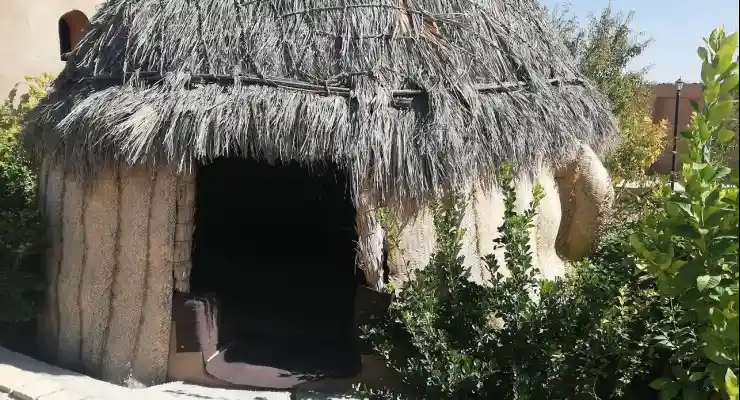 اقامتگاه بومگردی ملک