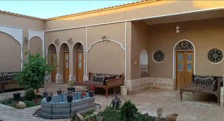 اقامتگاه بومگردی آذربرزین