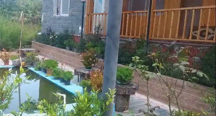 اقامتگاه بومگردی برکه