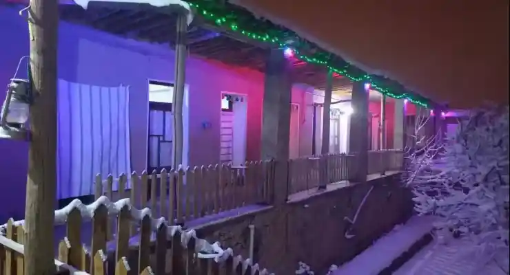 اقامتگاه بومگردی شونشین