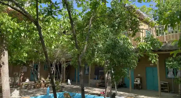 اقامتگاه بومگردی شومانی