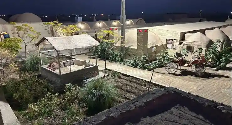 اقامتگاه بومگردی کهن سرای کیهان