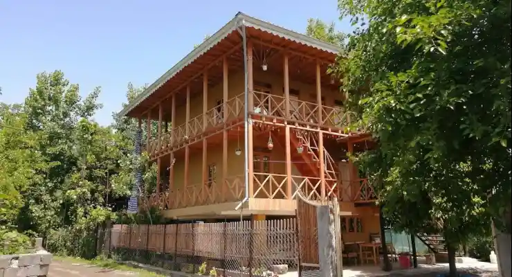 اقامتگاه بومگردی سوراپشت