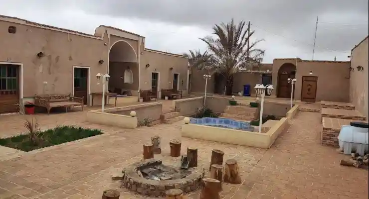 اقامتگاه بومگردی باباحاجی حلوان