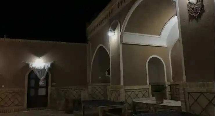 اقامتگاه بومگردی یاقوت کویر