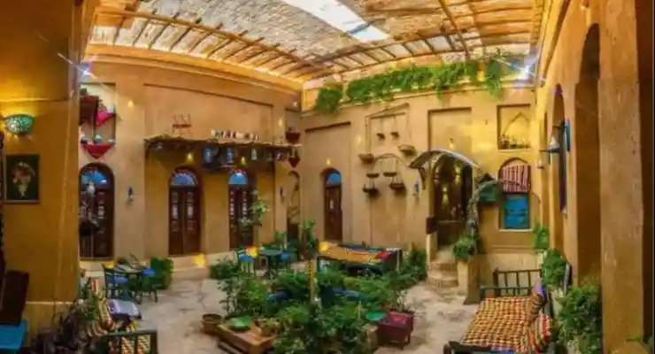 اقامتگاه بومگردی هشت