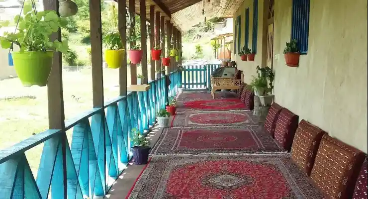 اقامتگاه بومگردی سمبی