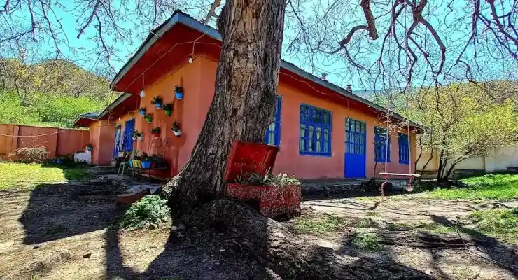 اقامتگاه بومگردی پیرکوه