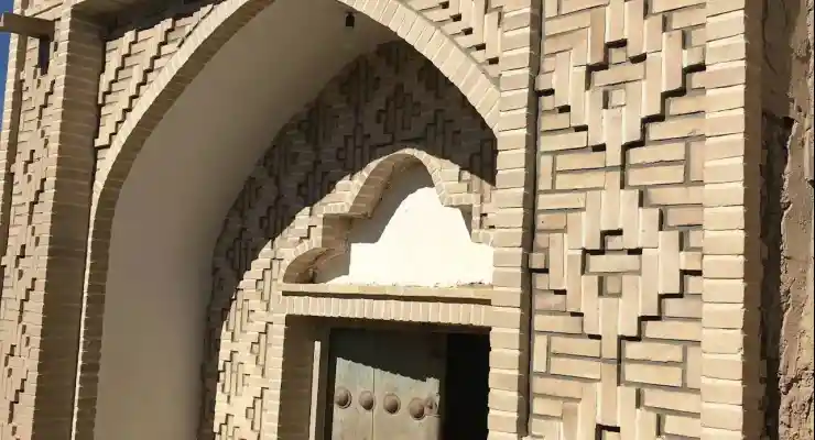 اقامتگاه بومگردی خانه ناصر لشکر