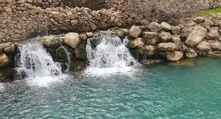 اقامتگاه بومگردی تافی دیوه زناو