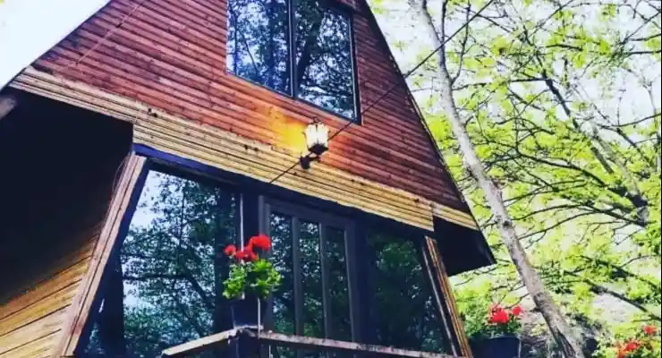 اقامتگاه بومگردی خورشید